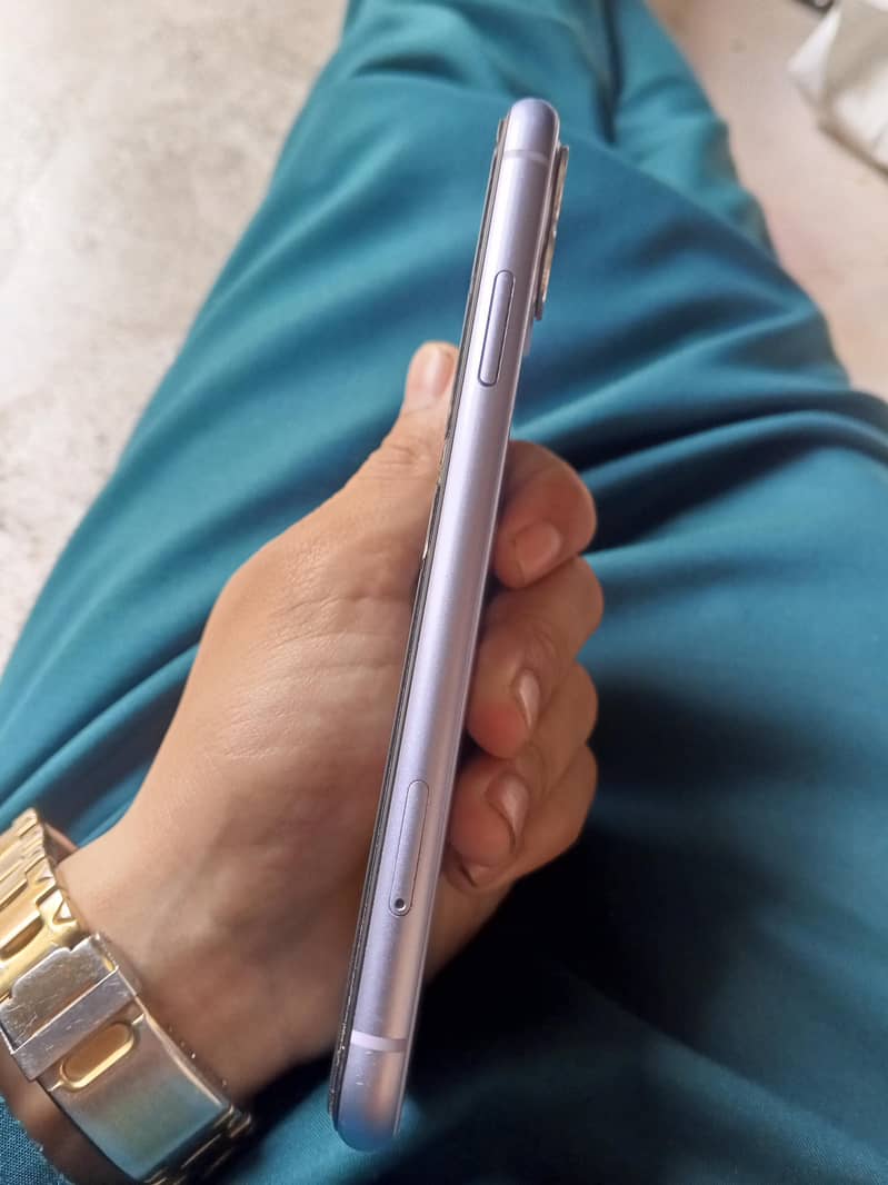 Apple iPhone 11 2