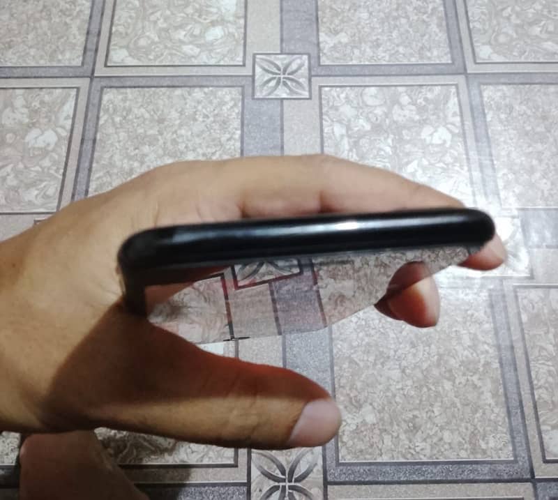Apple iPhone 7 Plus 6