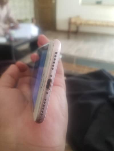 Apple iPhone 7