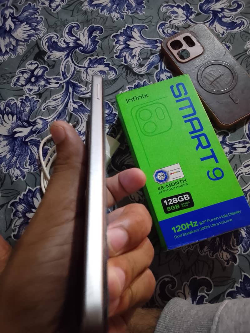 Infinix Smart9 1