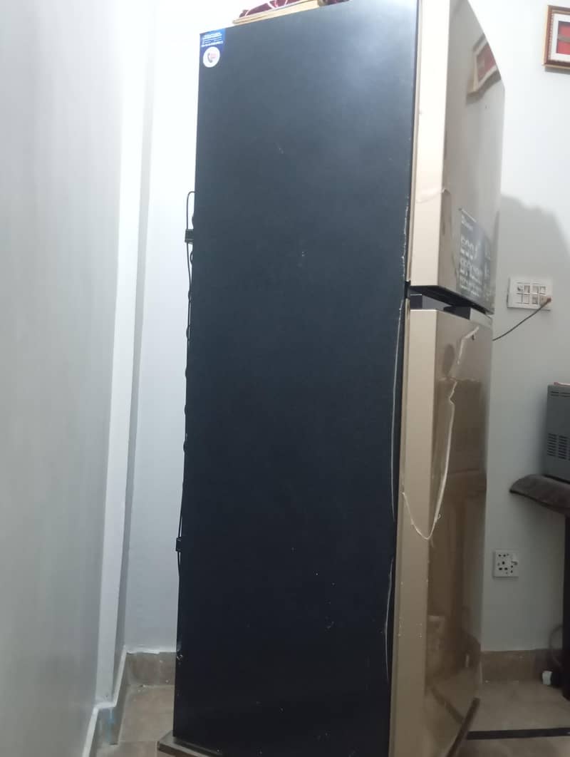 Dawlance Refrigerator 0