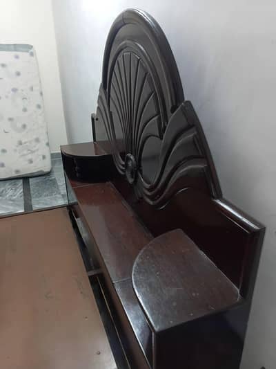 Queen size bed with dressing table.   0334=5272130