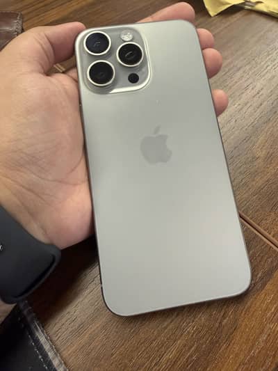 Apple iPhone 15 Pro Max