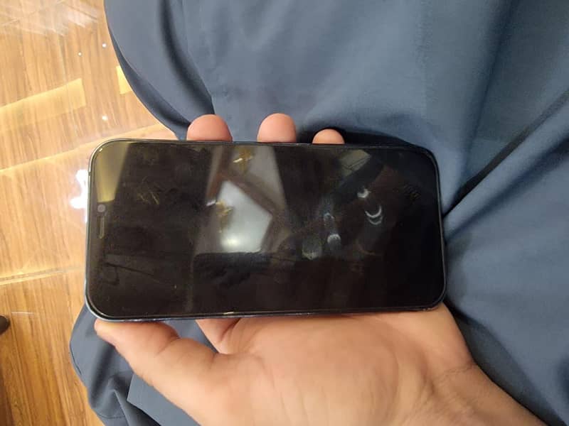 Apple iPhone 12 2