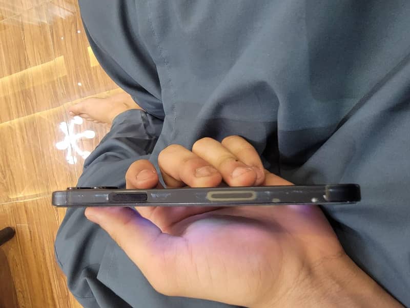 Apple iPhone 12 3