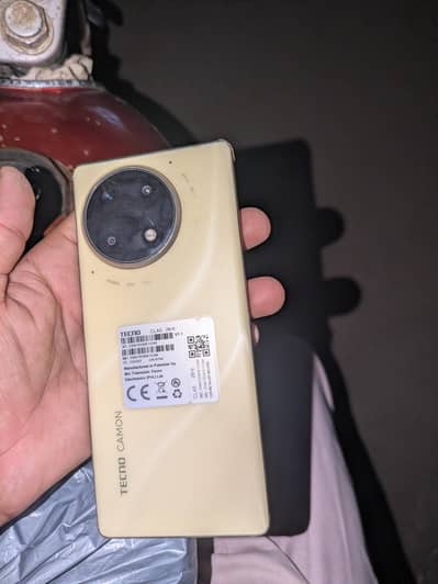 Tecno CAMON 30S