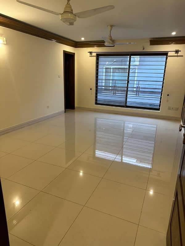 Upper Portion For Rent 6