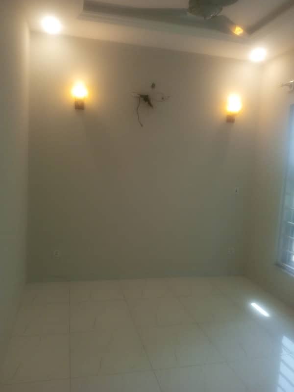 Upper Portion For Rent 4