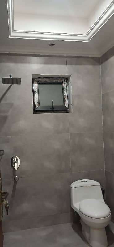 Upper Portion For Rent In E11/2 4