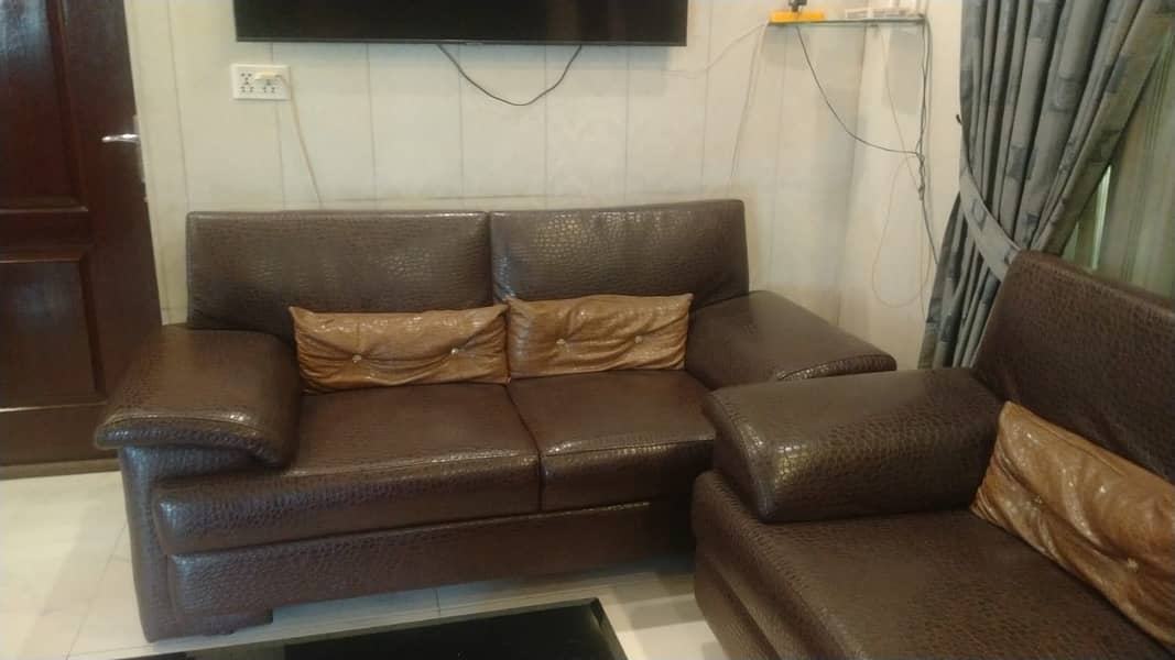 Premium 8 Seater Brown Sofa Set – Ragzine | Excellent Condition 9/10 1