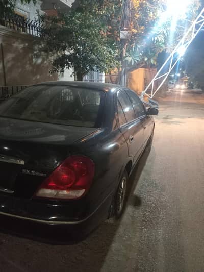 Nissan Sunny 2005