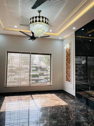 11 Marla Upper Portion Available For Rent in Bahria Orchard Raiwind Road Lahore