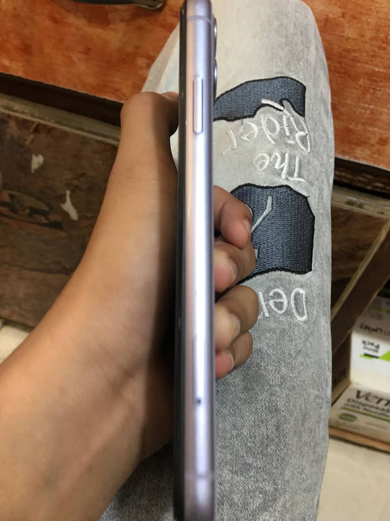 Apple iPhone 11 1