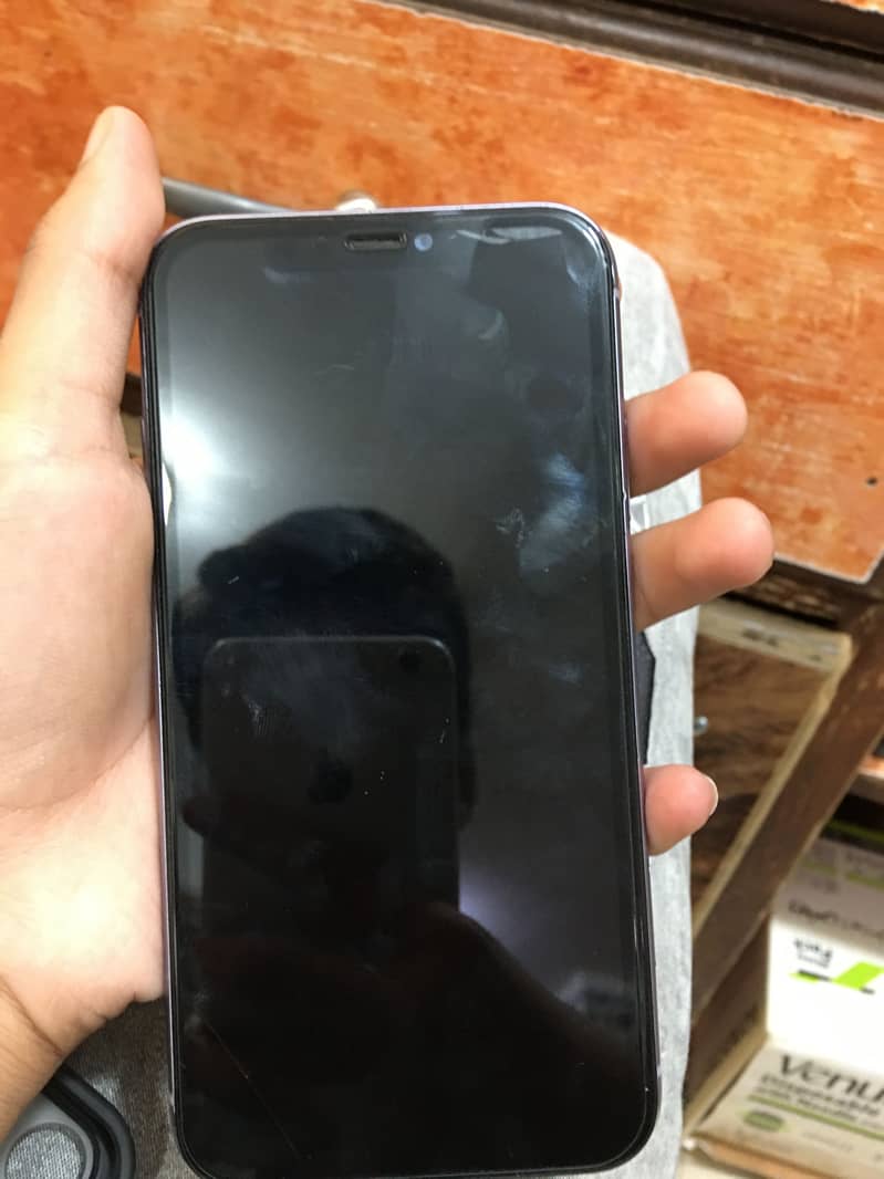 Apple iPhone 11 10