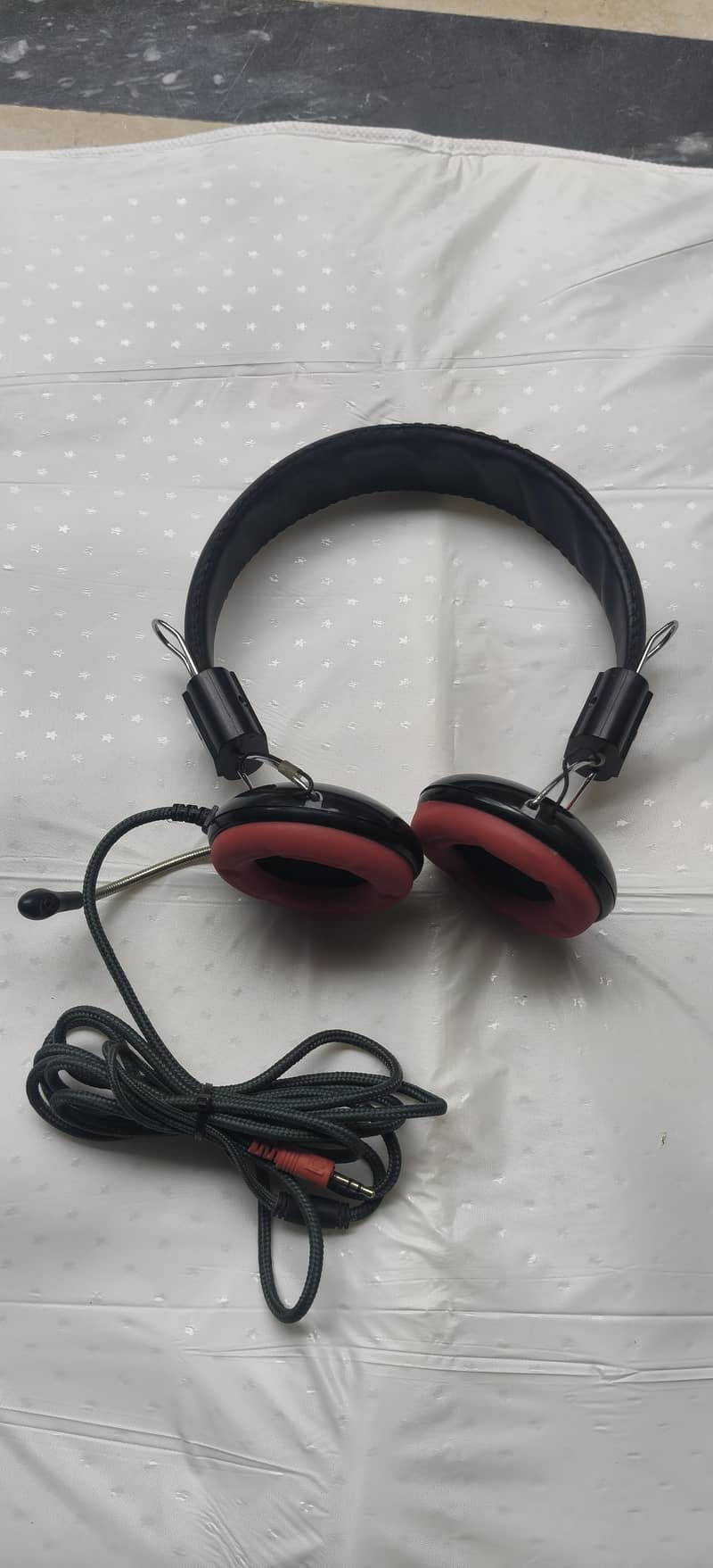 Audionic headphones + Mic. 5