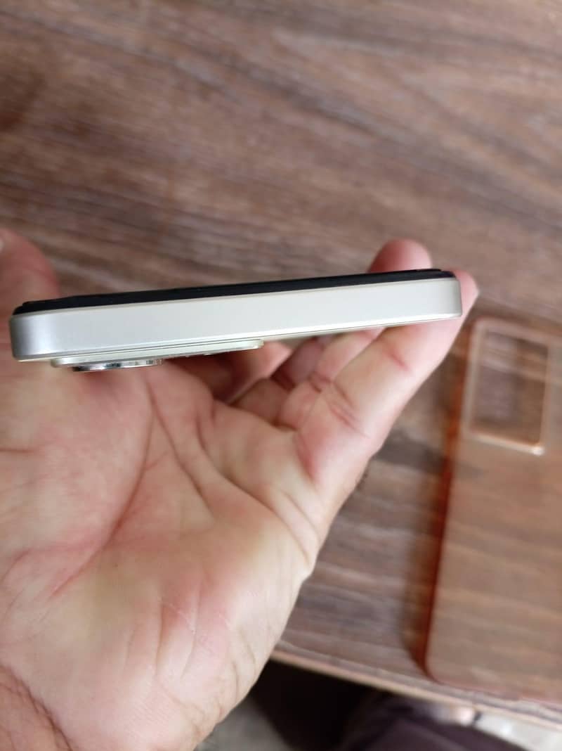 Realme C75 5