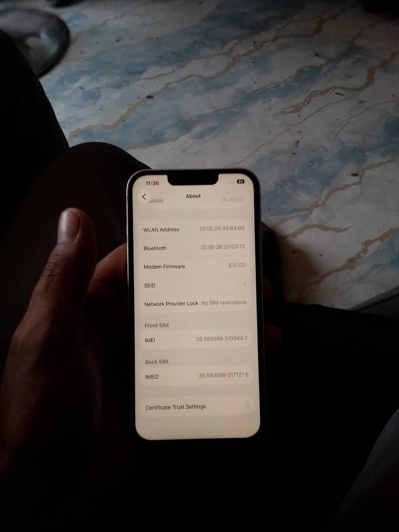 Apple iPhone 13 10