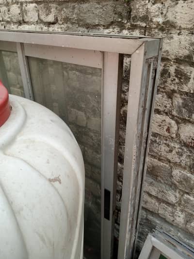 window 4/3