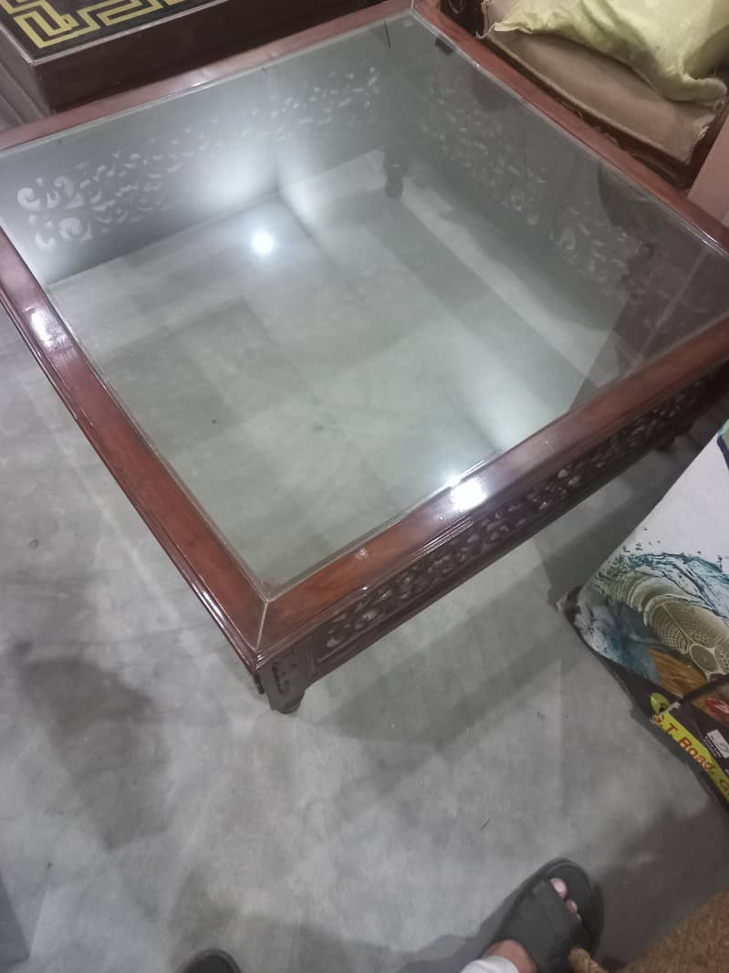 Antique Style Wooden Carved Centre Table with Glass Top 0