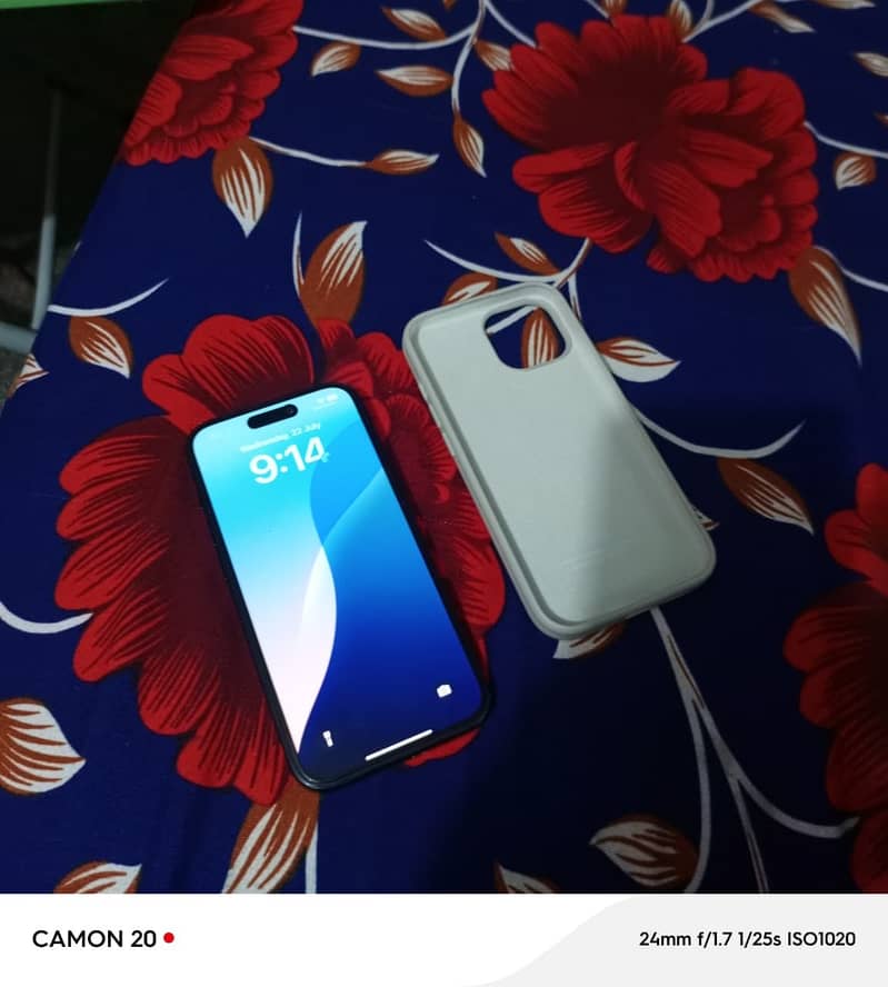 Apple iPhone 15 2