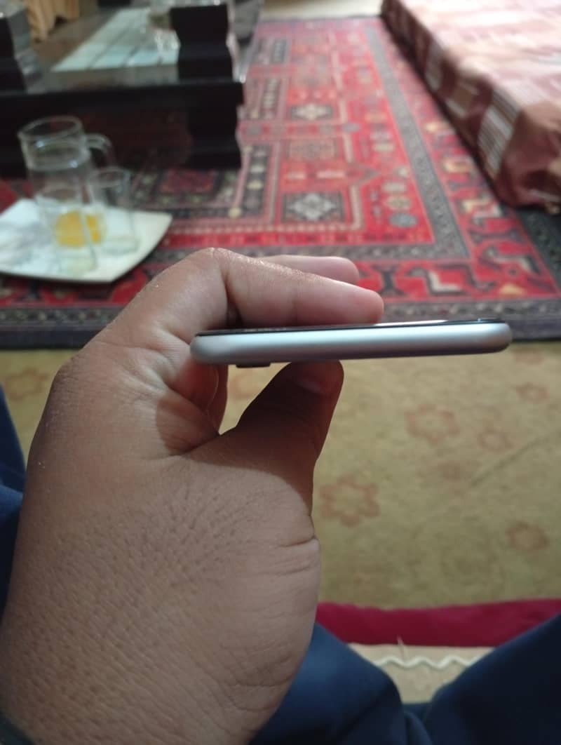 Apple iPhone 6 3