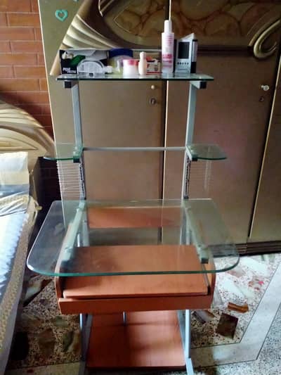 TV / COMPUTER TROLLEY