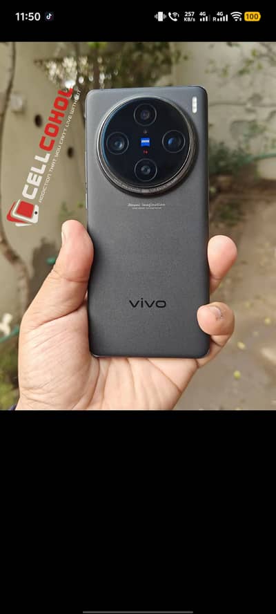 Brand new box charger handfree