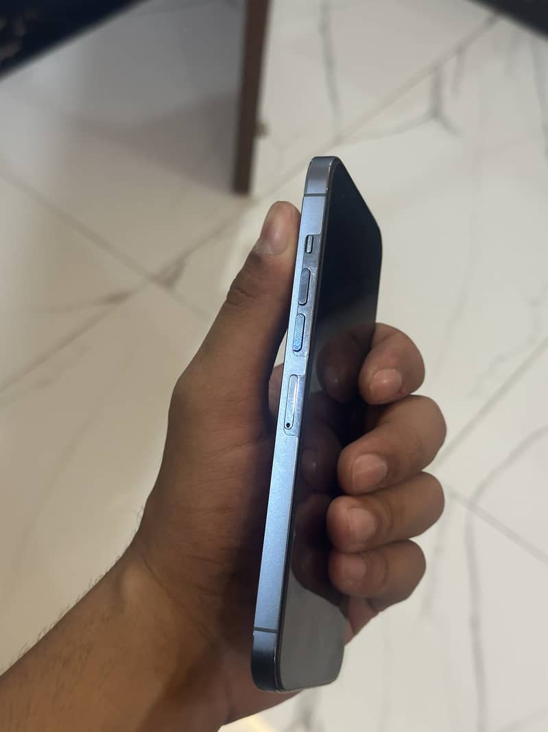 Apple iPhone 13 Pro Max 4
