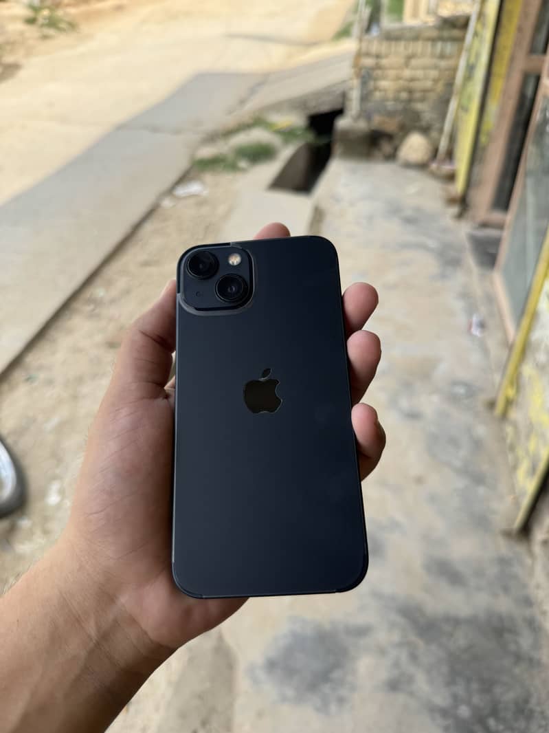 Apple iPhone 13 3