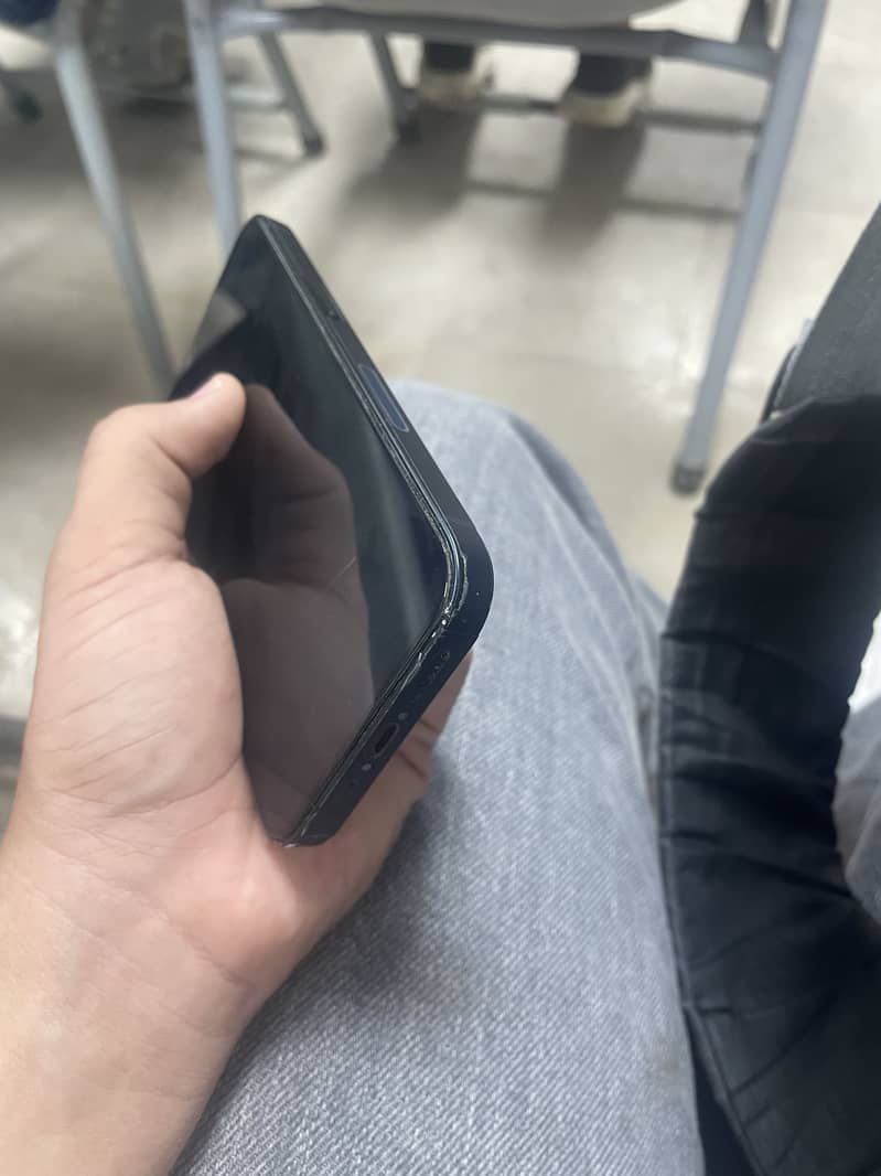 Apple iPhone 14 5
