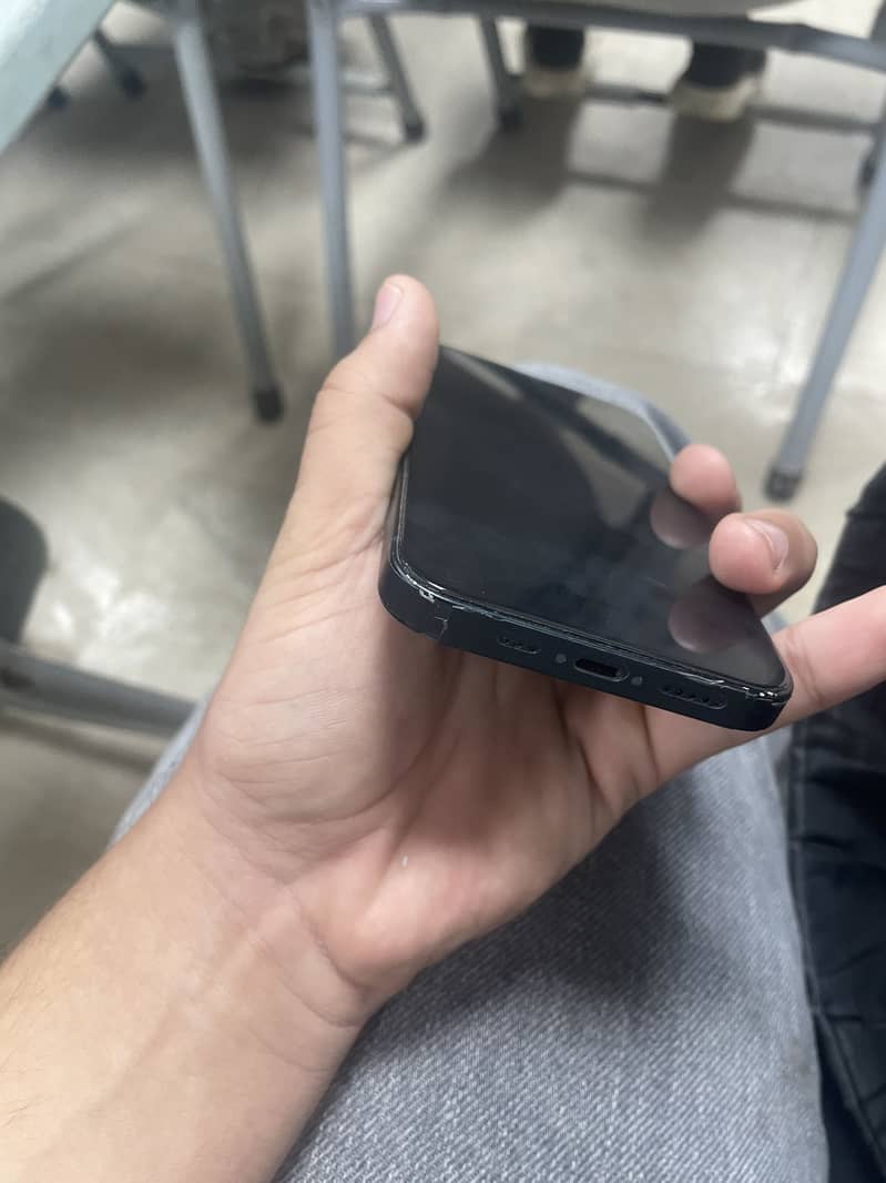 Apple iPhone 14 6