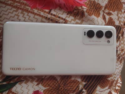 Tecno Camon 18