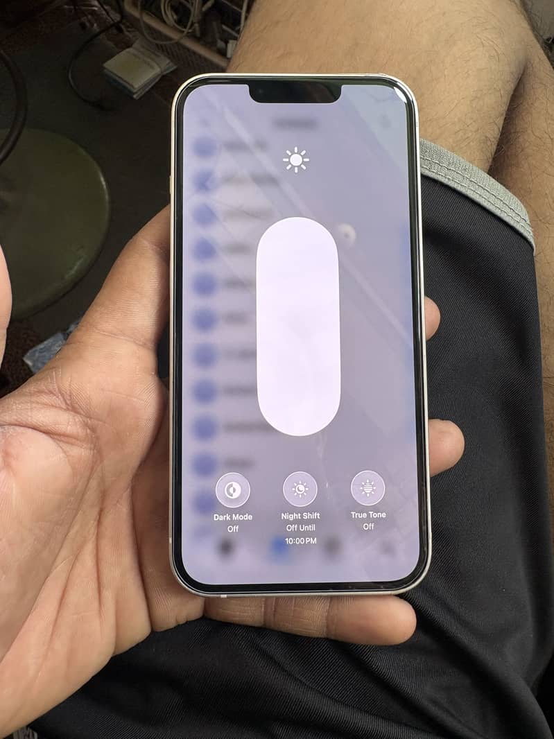 Apple iPhone 13 2