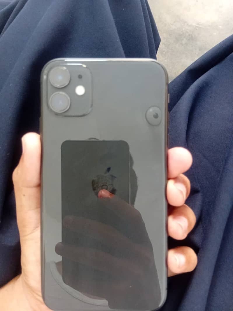 Apple iPhone 11 7
