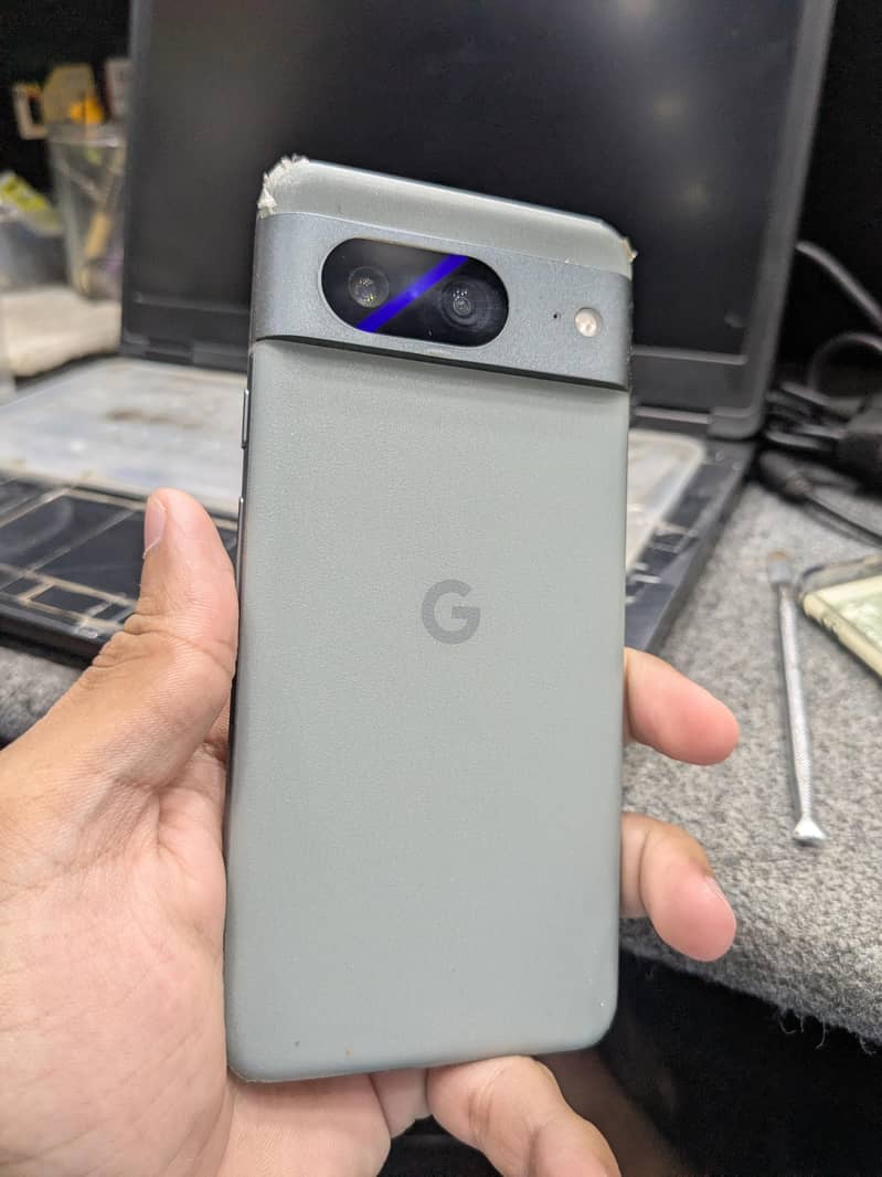Google Pixel 8 3