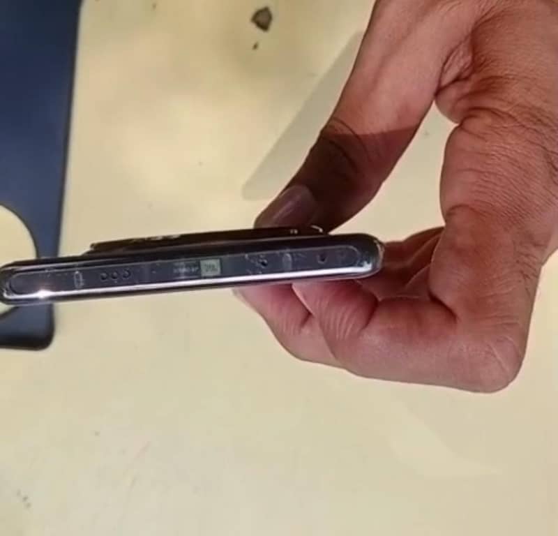 Infinix Zero 40 3