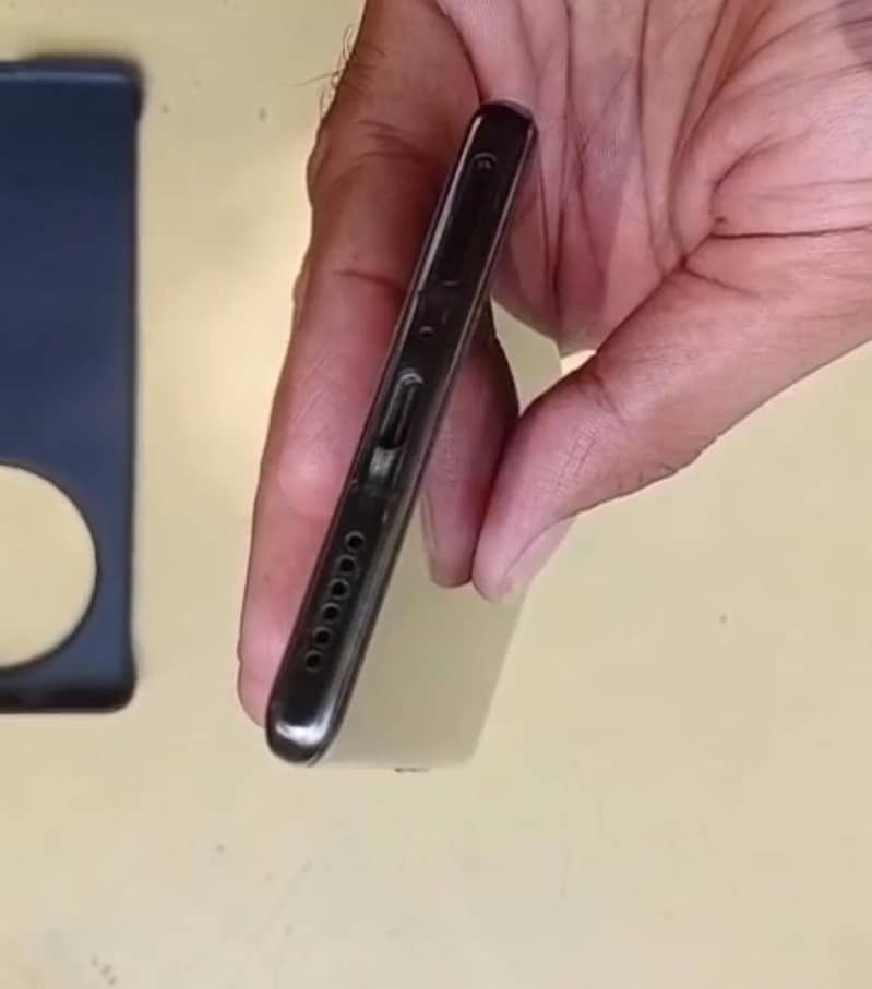 Infinix Zero 40 4