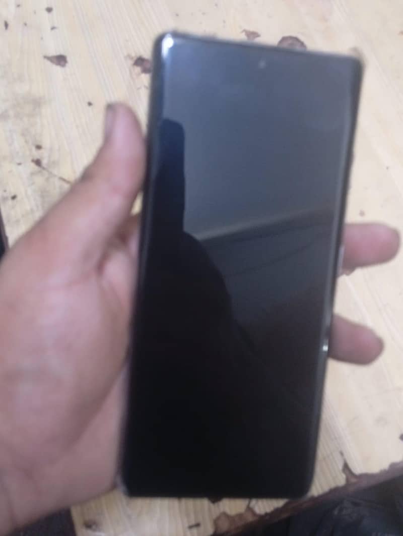 Tecno CAMON 40 Pro 1