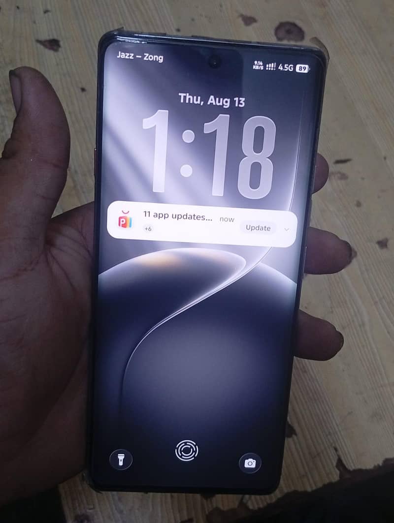 Tecno CAMON 40 Pro 4