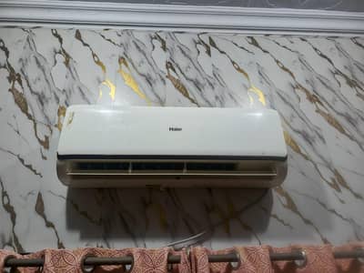 HAIER AC 1 TON