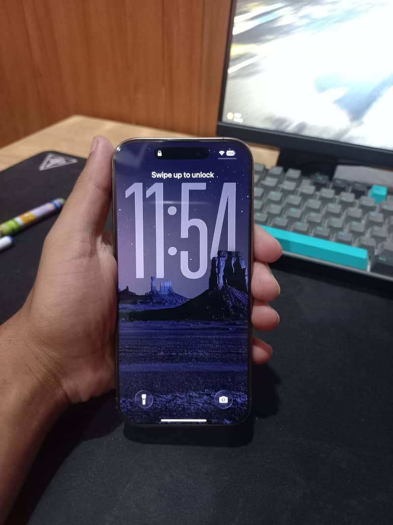 Apple iPhone 16 Pro 2