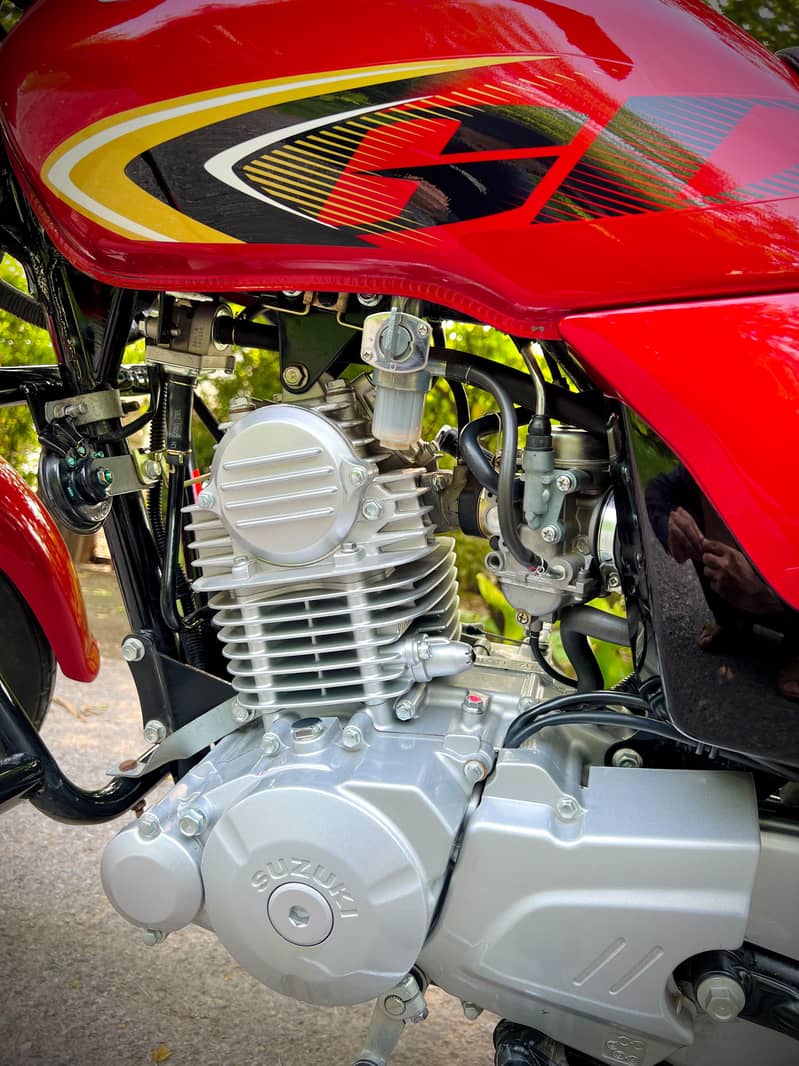 Suzuki 4