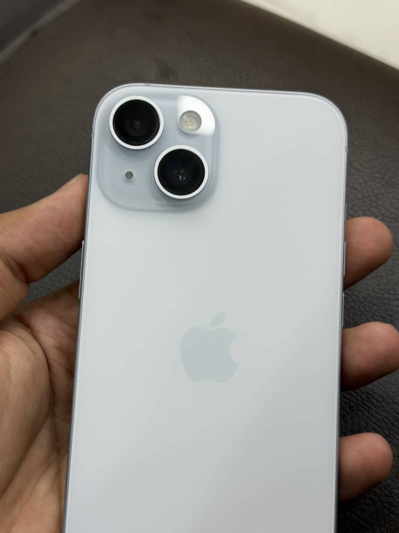 Apple iPhone 15 2