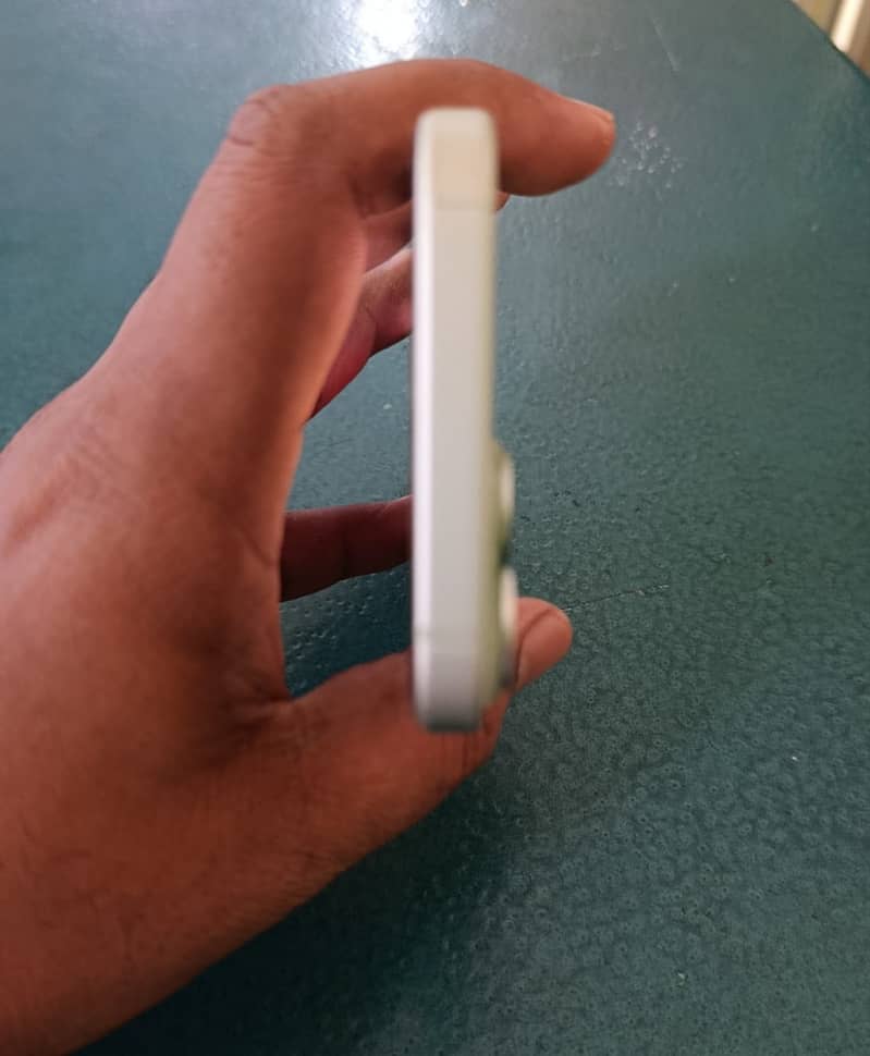 Apple iPhone 15 JV 128 GB 3