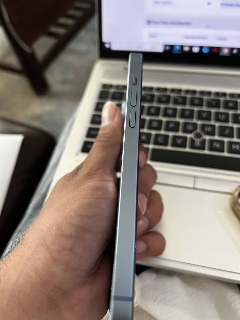 Apple iPhone 14 plus 3
