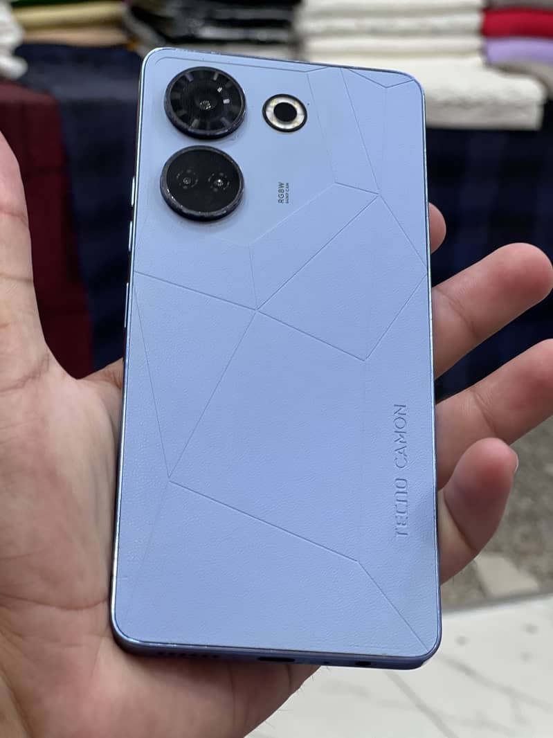 Tecno CAMON 20 Pro 4