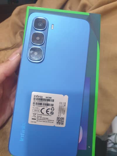Infinix hot 60i  6+6 12gb ram. . . . 128 gb room . . . 03054076199   w