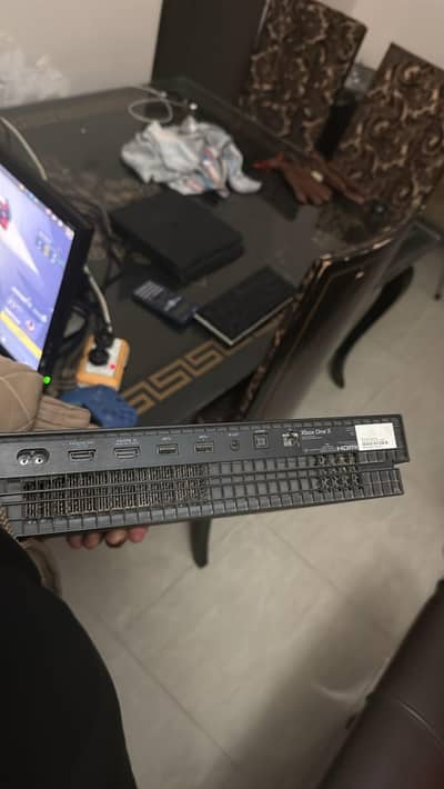 Xbox one X 1tb with Controller