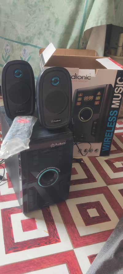 Audionic company model MAX 350