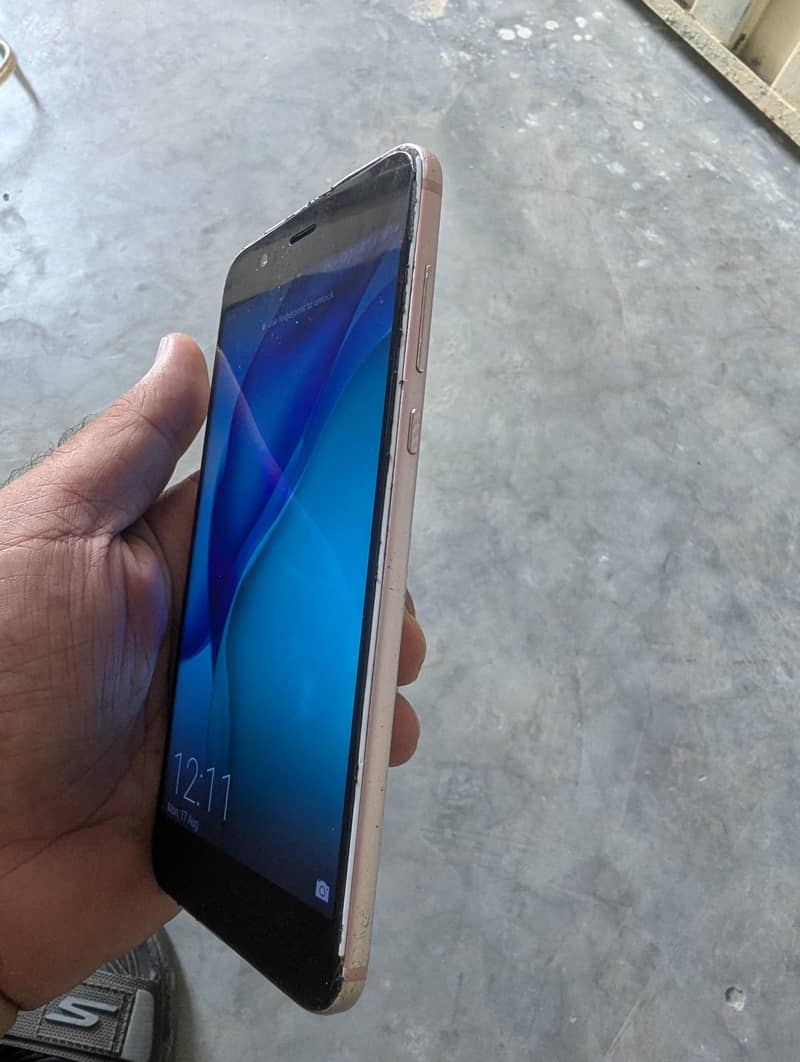 Huawei Nova 2 Plus 1